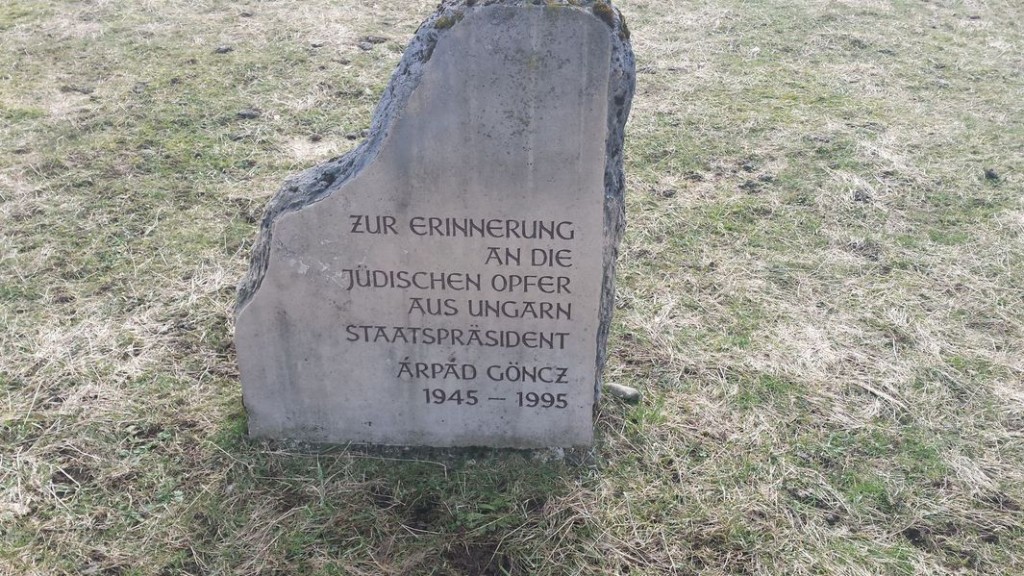 Gedenkstein zur Erinnerung an die jüdischen Opfer aus Ungarn.